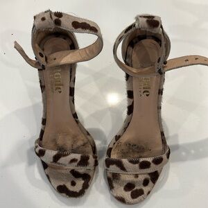 The mode collective leopard heels